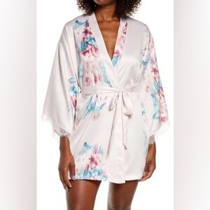 🚨 3 for $25 - In Bloom Rita Lovely Robe